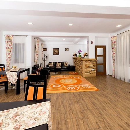 فندق براشوففي  Casa Dealul Melcilor المظهر الخارجي الصورة
