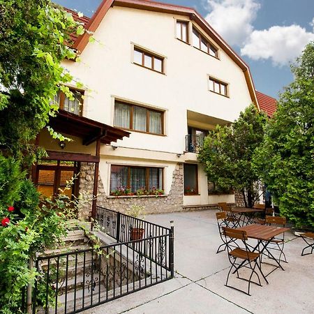 فندق براشوففي  Casa Dealul Melcilor المظهر الخارجي الصورة