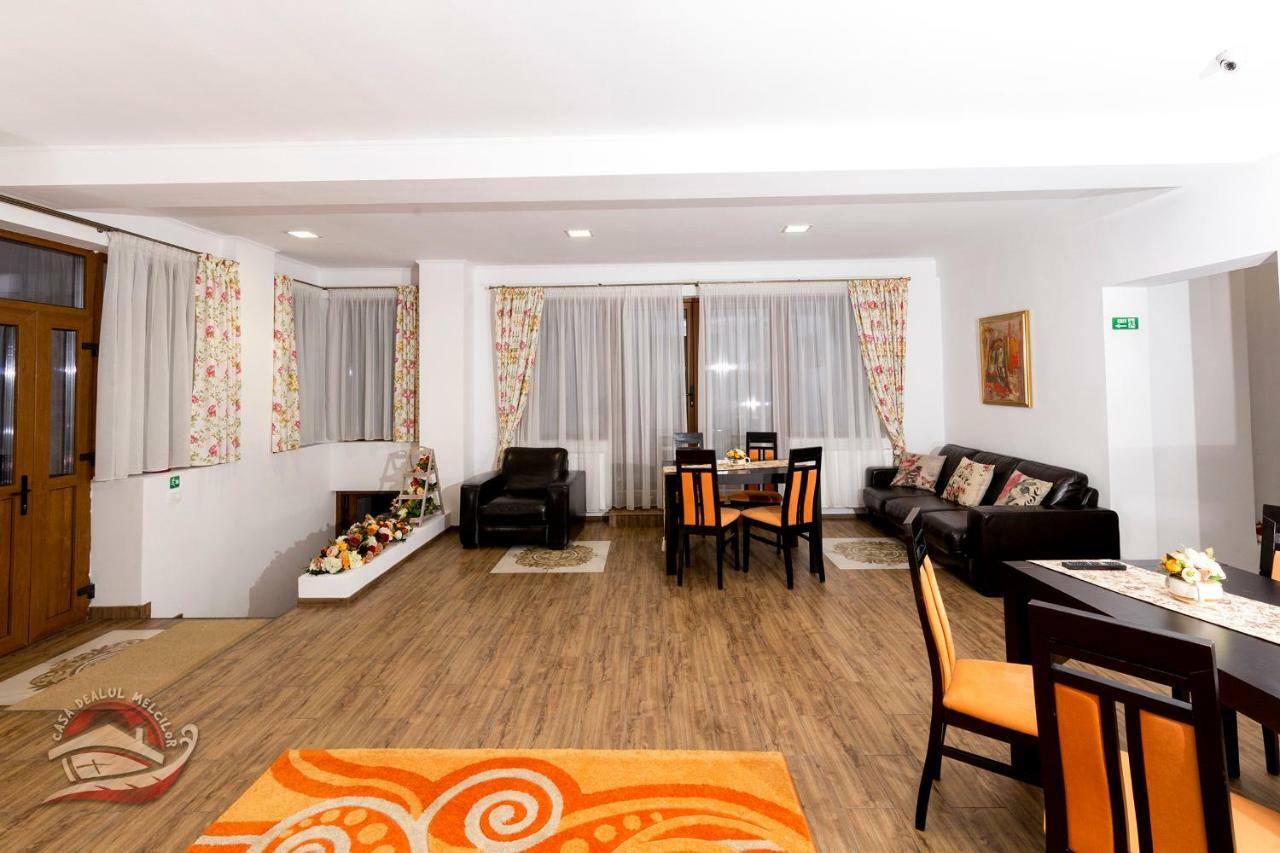 فندق براشوففي  Casa Dealul Melcilor المظهر الخارجي الصورة